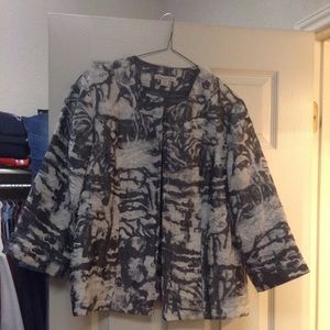 Crepe black and white jacket